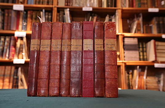 Охота на русскую классику: из европейских библиотек воруют старинные книги