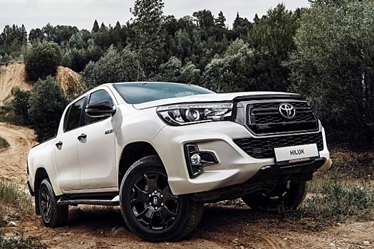 Toyota Hilux вышла в самой дорогой комплектации