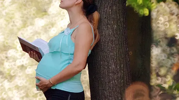 ГД вводит пенсию для детей, зачатых методом ЭКО после смерти отца