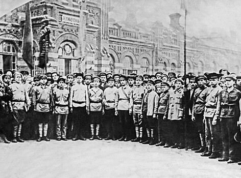 100-летие Красной армии: почему вчерашние крестьяне победили белых офицеров
