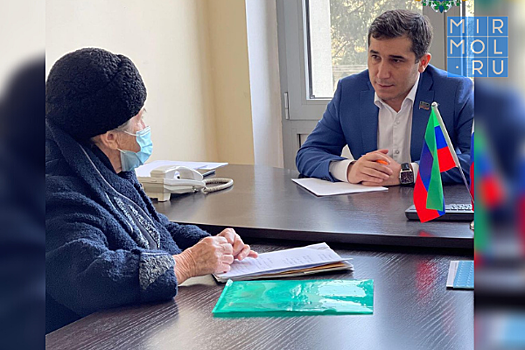 Депутат Махачкалинского городского Собрания Тимур Алиев провел прием граждан