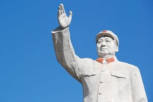 Автограф Мао. Как основателя КНР по Уралмашу водили