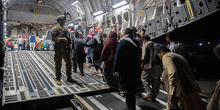 Главная цель НАТО в Афганистане — эвакуация людей. Уложатся ли военные за неделю?