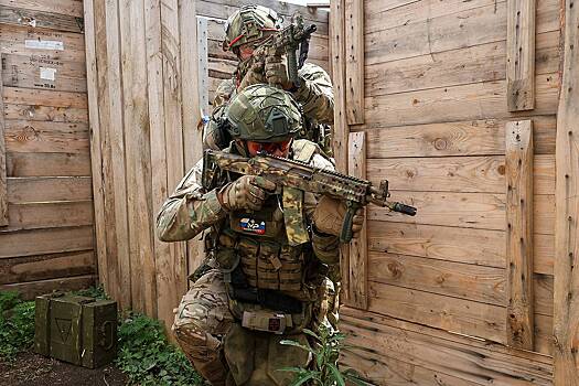 «Ростех» сравнил точность АК-12 с мировыми аналогами