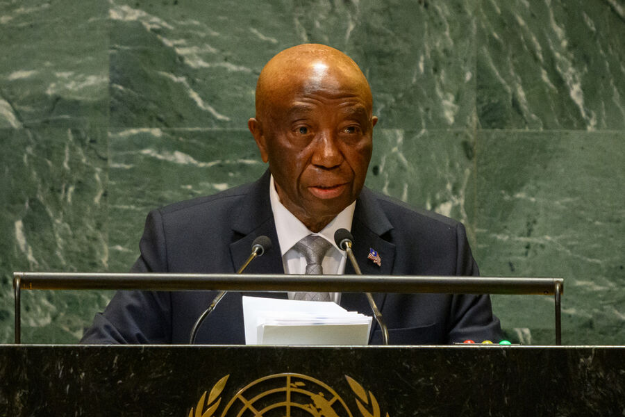 Би-би-си: борт с президентом Либерии Боакаем совершил жесткую посадку