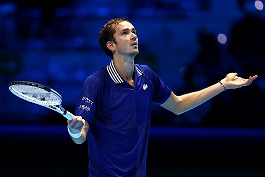 Даниил Медведев проиграл в полуфинале Итогового турнира ATP