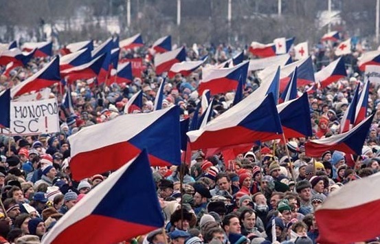 Почему Чехословакия распалась на два государства - Рамблер/субботний