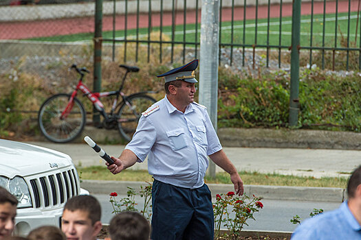 В Южной Осетии несовершеннолетний ученик приехал в школу на машине
