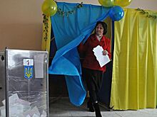 В Киеве десятки человек установили палатки у ЦИК