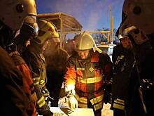 В Пензенской области продолжают тушить нефтебазу после атаки БПЛА