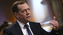 Медведев предложил вводить точечные санкции против США