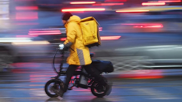 Раскрыт средний доход курьеров в Москве