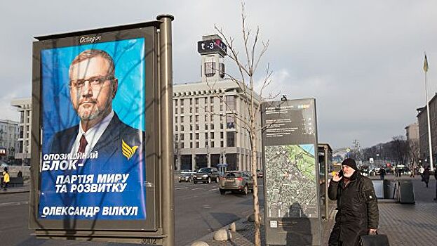 В Днепропетровской области повредили пять билбордов кандидата в президенты