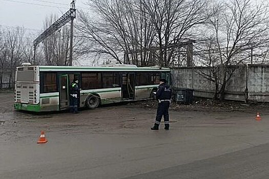 В ДТП с участием автобуса в российском регионе пострадали 13 человек