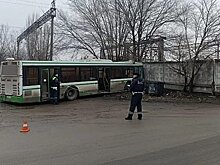 В ДТП с участием автобуса в российском регионе пострадали 13 человек