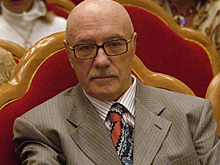 Остались в одиночестве: кто из звезд попал в дом престарелых