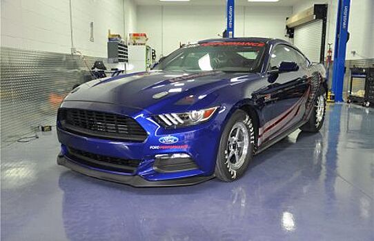 Компания Ford представила дрэговую версию спорткара Mustang