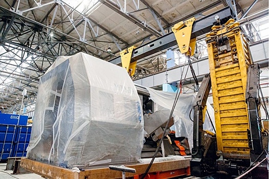 На ВСМПО появился 60-тонный токарь-универсал из Австрии