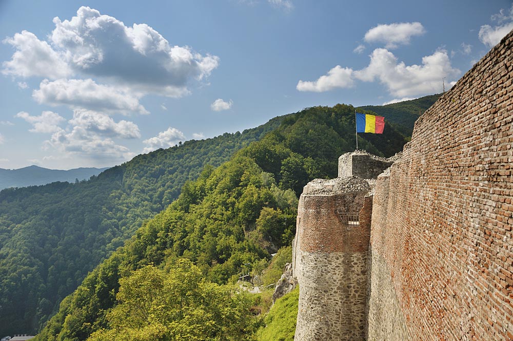 Замок Поэнари, Фэгэраш, Трансильвания, Румыния, Европа