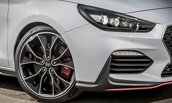 Hyundai i30 N уже атакует Нюрбургринг