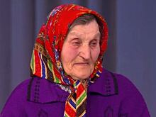 Жившая в конюшне пенсионерка получила полмиллиона рублей на квартиру от Шнурова