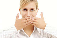 Ученые назвали продукты, которые убирают запах изо рта