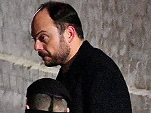 Суд продлил арест обвиняемому в госизмене оппозиционеру Кара-Мурзе до 12 декабря