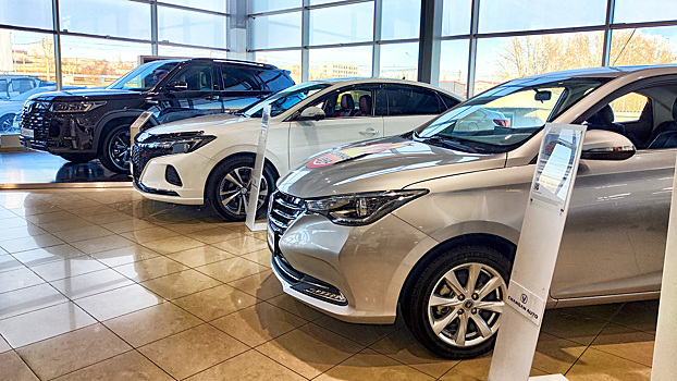 Продажи машин с «автоматом» в России стали рекордными в 2024 году