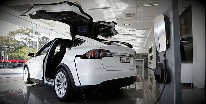 В России могут отменить транспортный налог для электрокаров