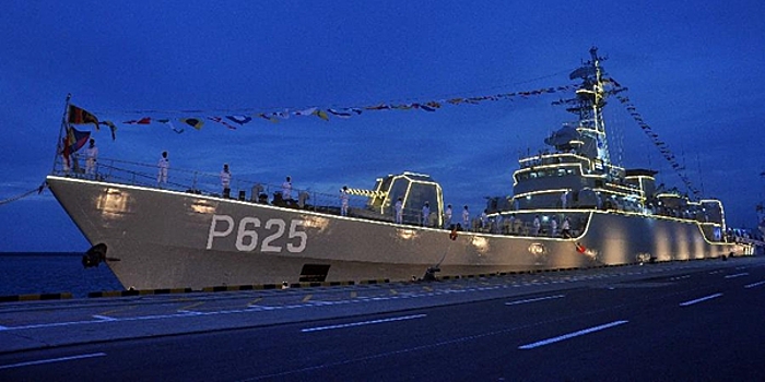 Сторожевой корабль, переданный в дар Китаем, встал в строй ВМФ Шри-Ланки