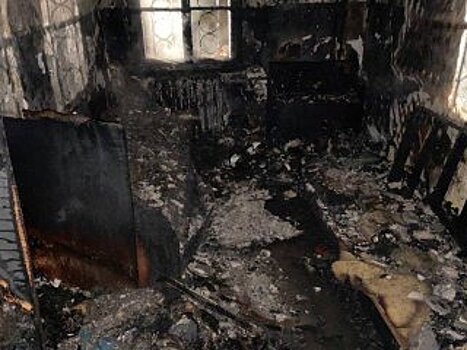 В Уфе при пожаре в многоквартирном доме погибла женщина