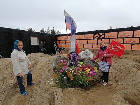 В правительстве рассказали, куда увезли памятный знак Яше Степанову 