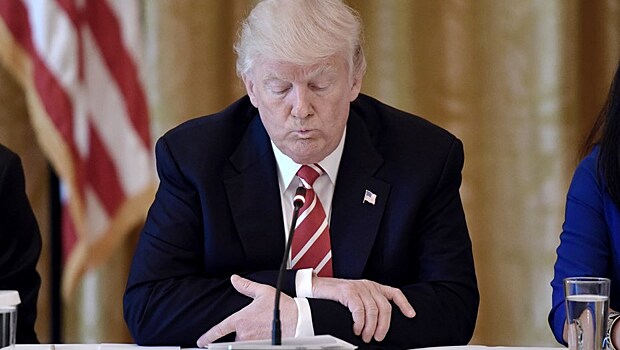 Трампа оштрафовали на $5 тысяч за фотографию