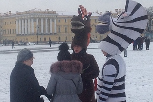 Мошенники переоделись Винни-Пухом и свинкой Пеппой и требовали деньги у россиян