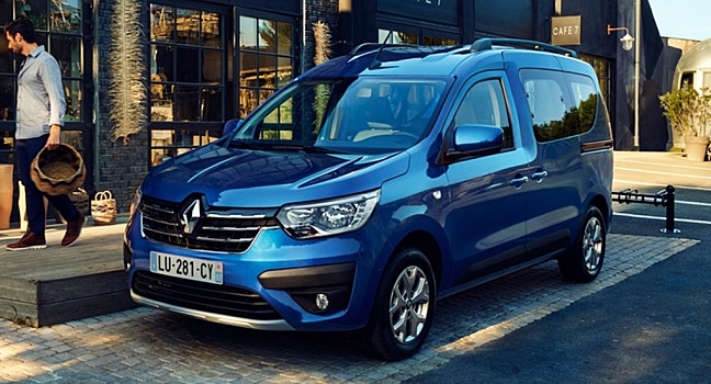 В РФ появились универсалы и фургоны Renault Express по цене 3,5 млн рублей