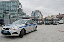 Движение на участке Кутузовского проспекта ограничено после столкновения четырех автомобилей