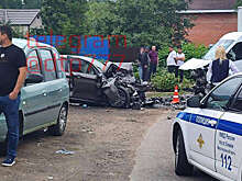 В Подмосковье на видео попала лобовая авария BMW с фургоном