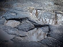 Улица Ломоносова в Калининграде - в плачевном состоянии, но ремонт откладывается