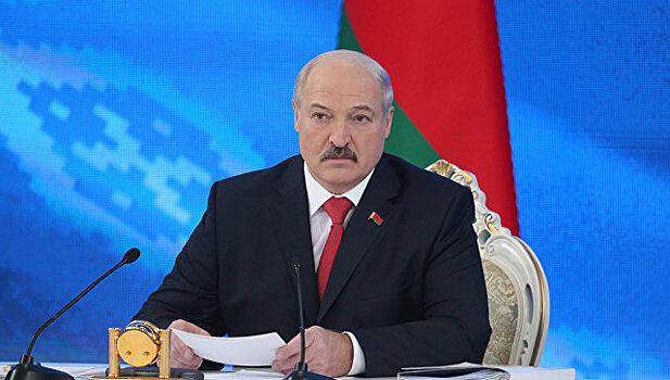 Лукашенко назвал причину запрета на белорусские продукты в РФ