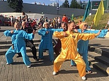 Цигунисты "зажгли" на Михайловских прудах