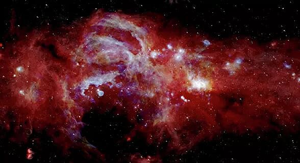 Впервые получено полное изображение центра галактики