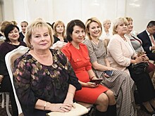Собянин в День учителя вручил награды города выдающимся педагогам столицы