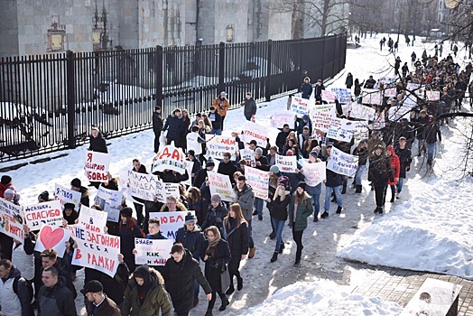 Артём Лоскутов возмутился, что шествие активистов «Молодой гвардии» на 8 Марта назвали Монстрацией