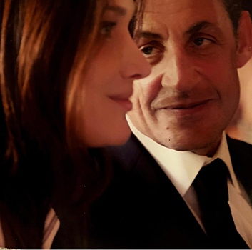 Карла Бруни рассказала, о чем они мечтают с Николя Саркози