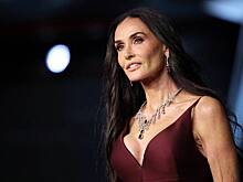 63-летняя Деми Мур раскрыла отношение к старению фразой «замечательное время»