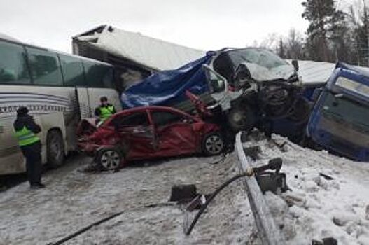 Полиция возбудила уголовное дело в связи с массовой аварией в Пермском крае