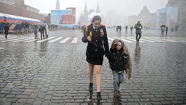 В Москве образовался первый в сезоне снежный покров