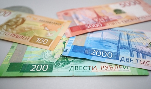 В Волгоградской области почти в 2 раза выросли зарплаты офисных работников