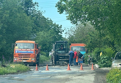 В Ростове водитель попал в ДТП из-за прорыва водопроводной сети
