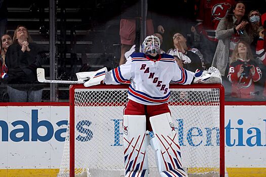 Вратарь «Рейнджерс» Игорь Шестёркин — первая звезда игрового дня НХЛ